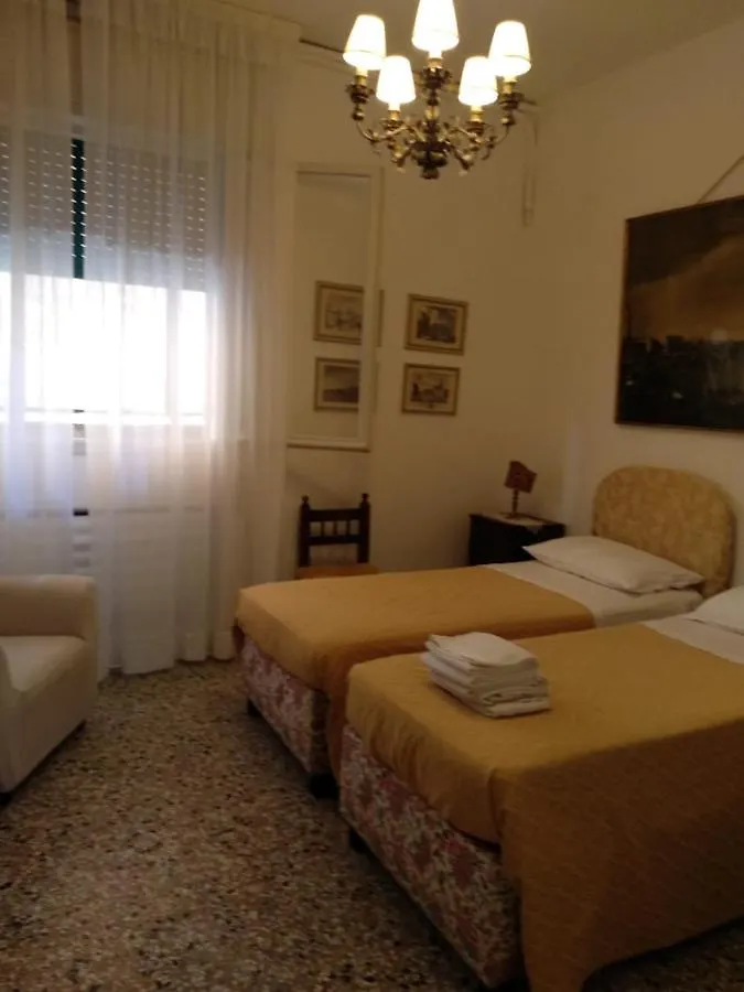 Casa Gialla Venice Guest house