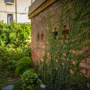 Madama Garden Retreat Hotel