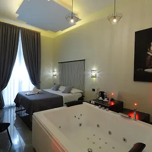 Il Salotto Della Regina 3*, Naples Italy